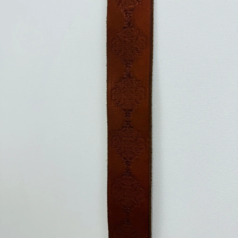 Lucky Brand Embossed Leather Belt size XS - Picture 8 of 9